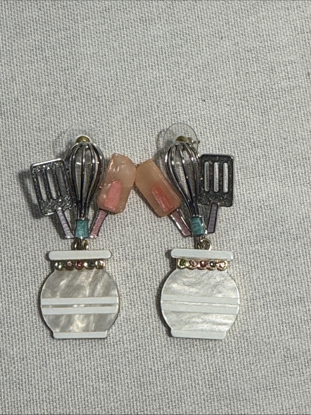 Whimsical Kitchen Mixer Dangle Earrings - Pink & Pearl